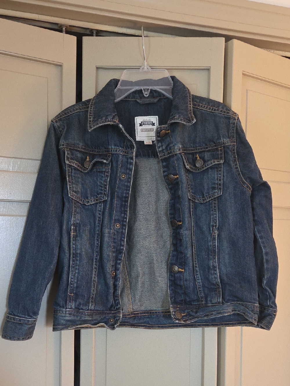 Gymboree Navy and Cream Branded Denim Label Detail
